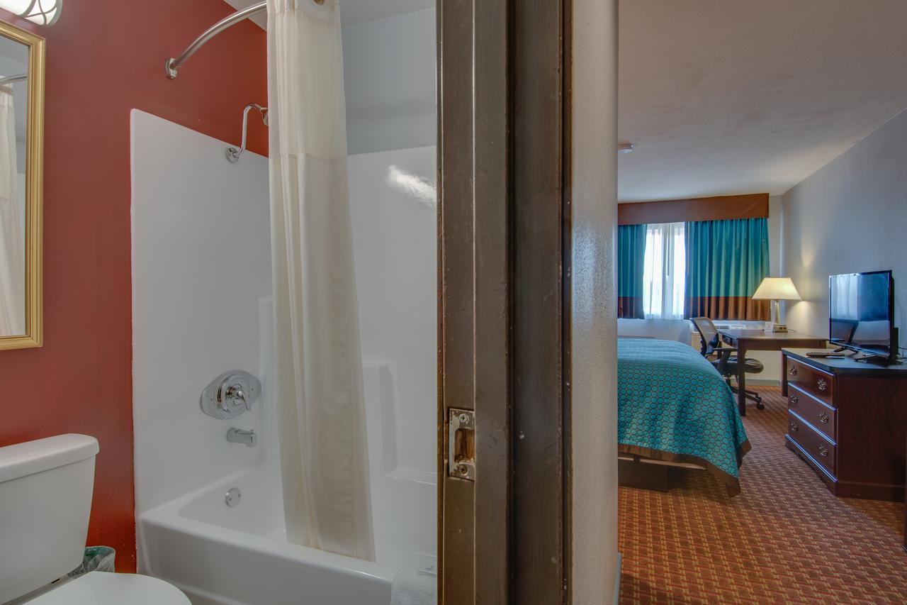 Vagabond Inn Executive Hayward Eksteriør bilde